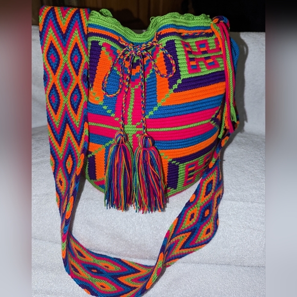 Mochila Wayuu handmade bag from Colombia. - Picture 1 of 9